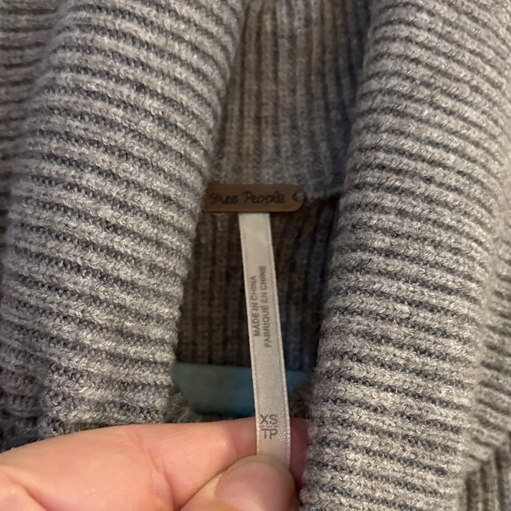 Free People Heather Gray Ribbed Oversized Turtleneck Sweater‎